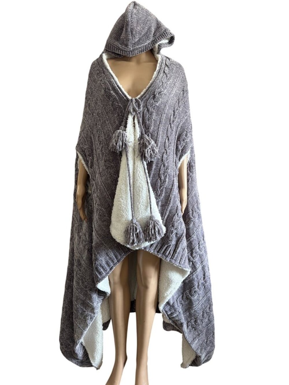 Soft Surroundings Chenille Sherpa Wearable Hooded Cable Knit Throw 46 x 78